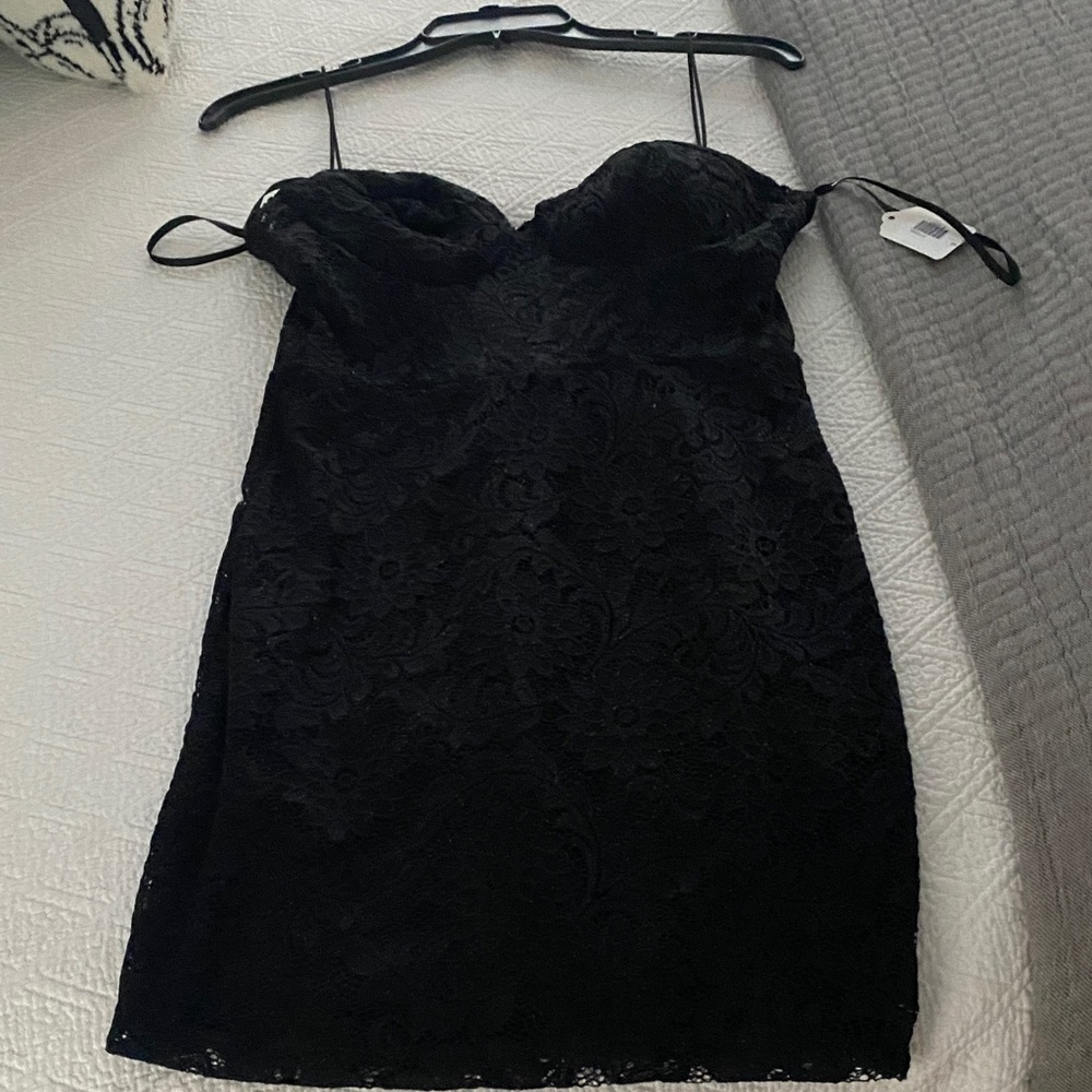 Elegant Black Lace Dress